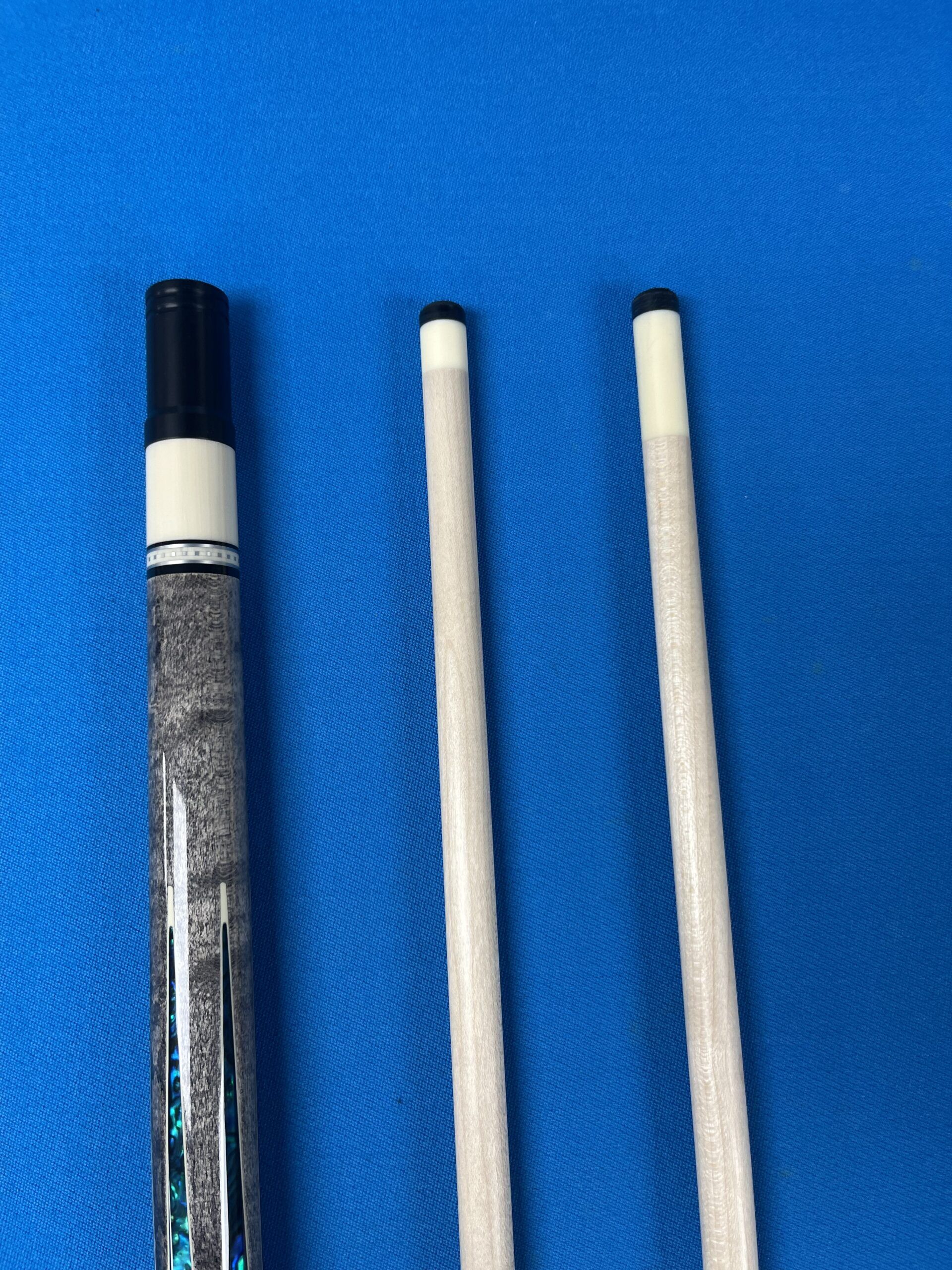 Used 2020 Meucci Cue – Includes 2 Shafts & Extension (Value $1,700 + Extras) – Only $1,300